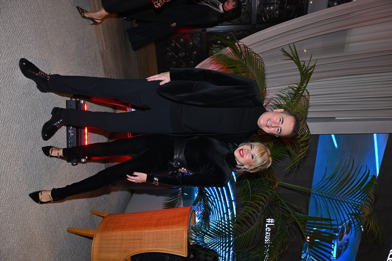 Saffet Emre Tonguç,  60. Ya��n� Lexus House�ta Dostlar�yla Kutlad�